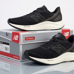 New Balance Men’s Fresh Foam Arishi V4 Running Shoes